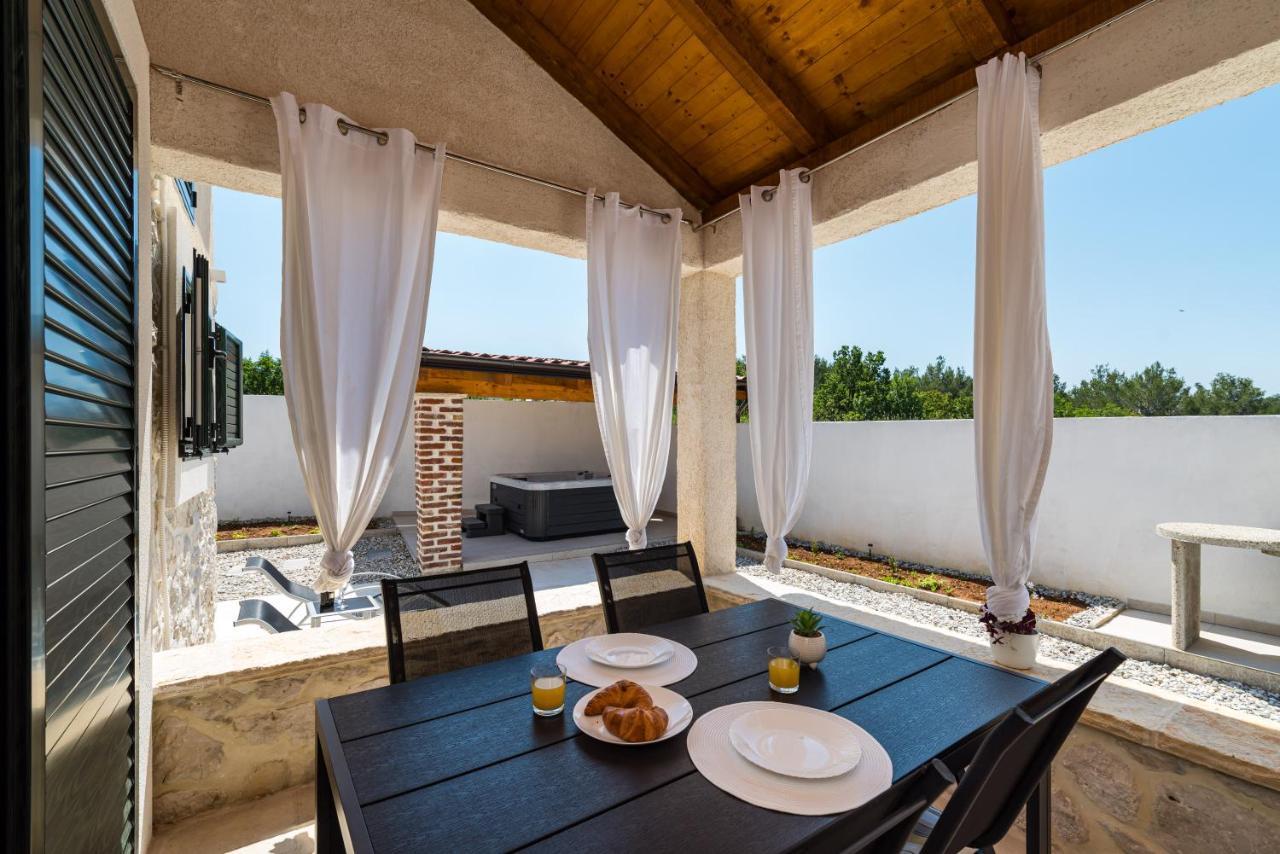 Holiday Home Figurica Novigrad  Exterior foto